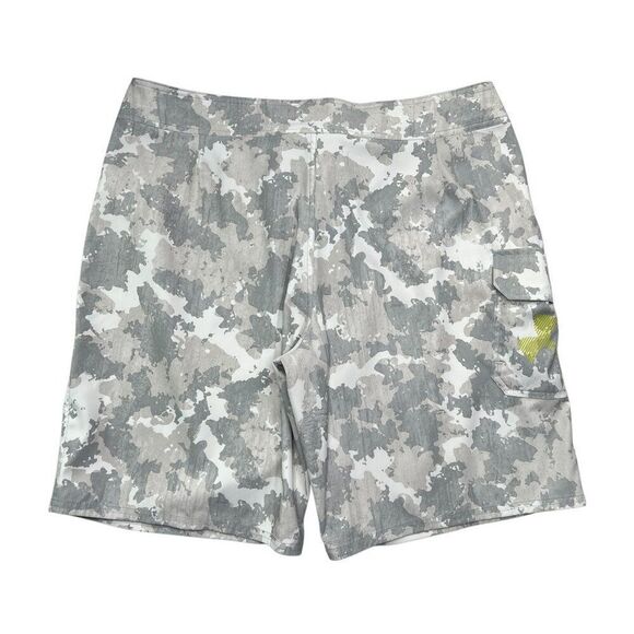 Under Armour Reblek Boardshorts Mens Size 40 HeatGear Loose Fit Camo Swim Trunks - Picture 6 of 12